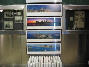 Empire state building at night 44.JPG